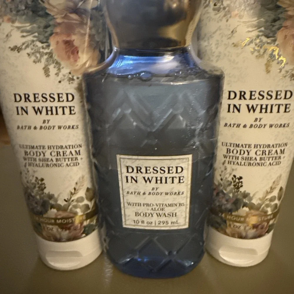 3 Pc Set Dressed In White Bath‎ & Body Works 2 Body Cream 8 oz 1 Body Wash 10 oz